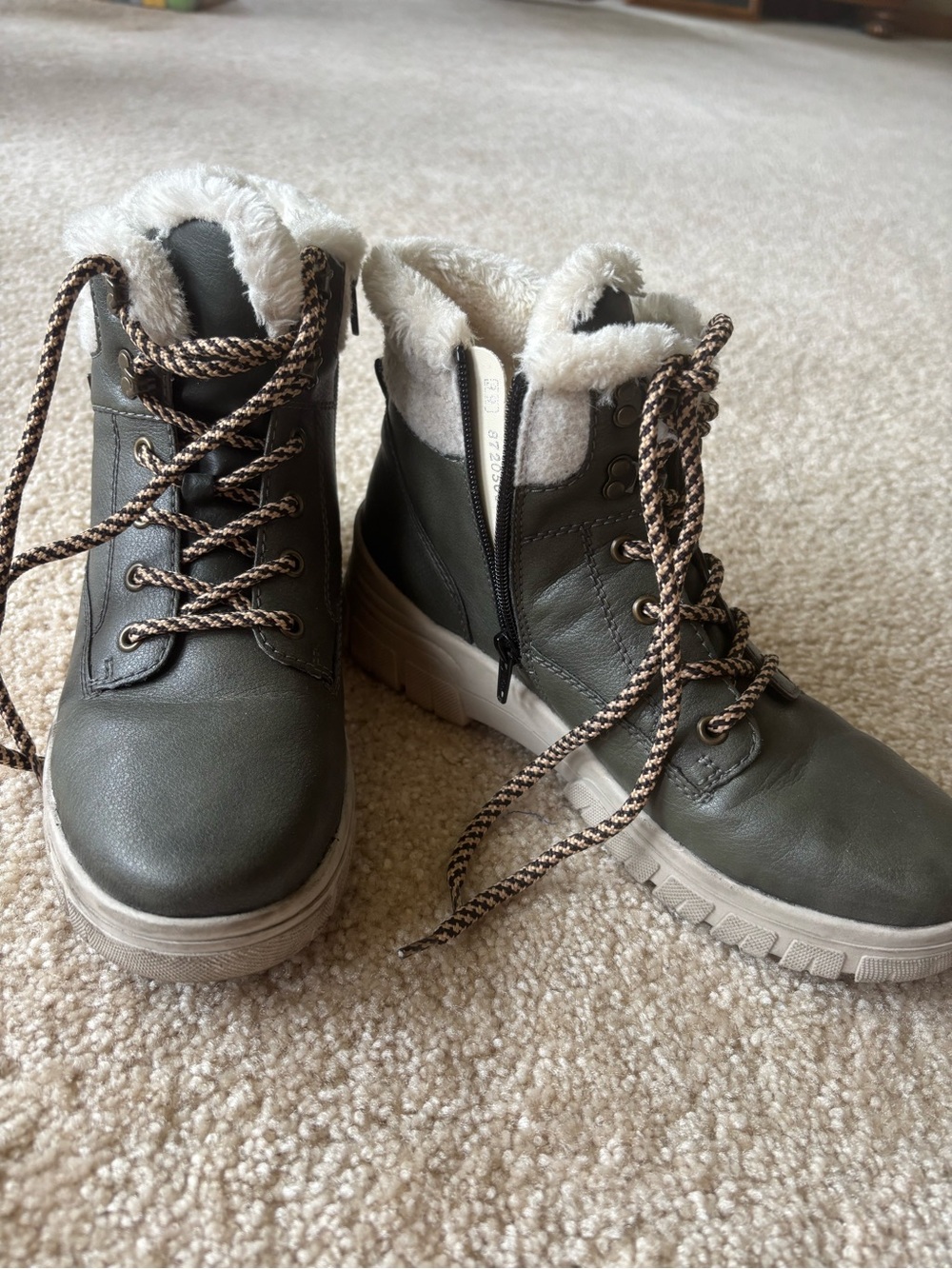 Remonte Olive Green Winter Lace-Up Boots with Faux Fur